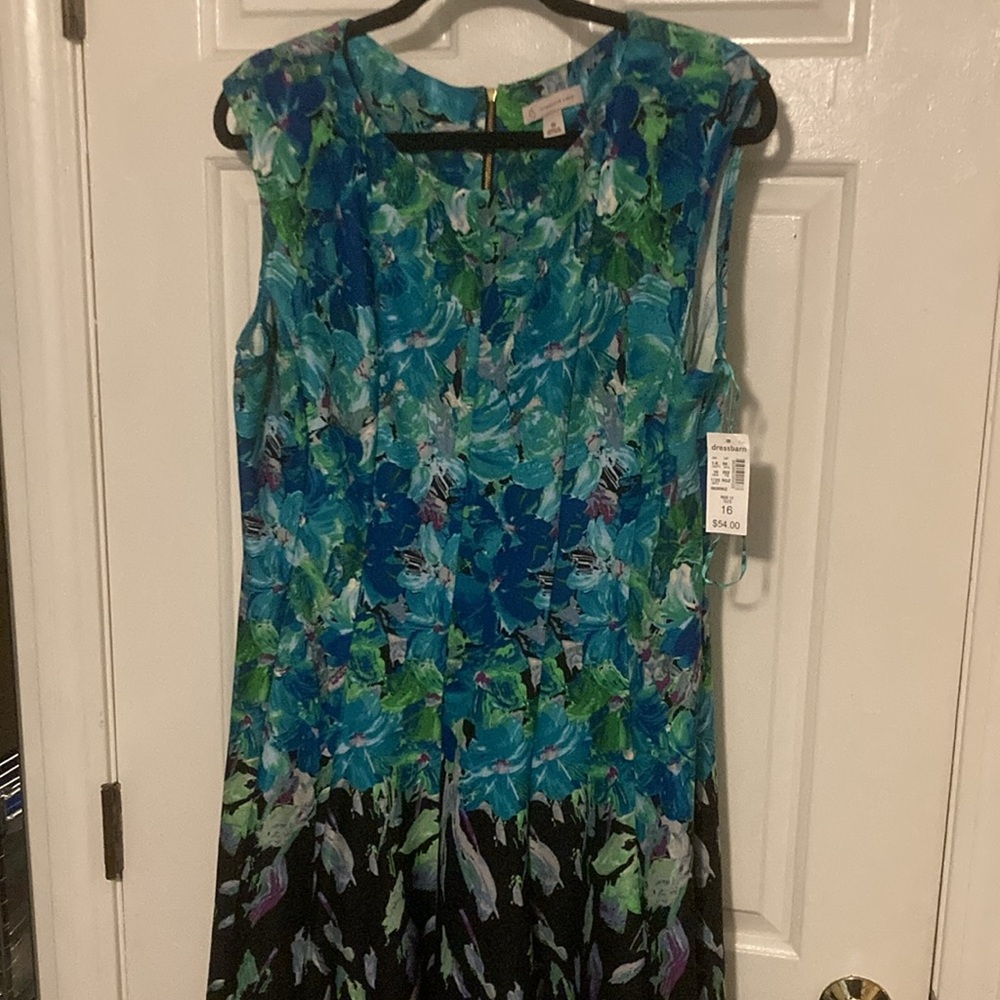 NWT Dressbarn Floral Dress